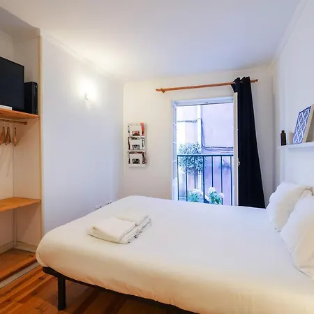 Nomad's Alfama Flats - Typical Street Apartment *